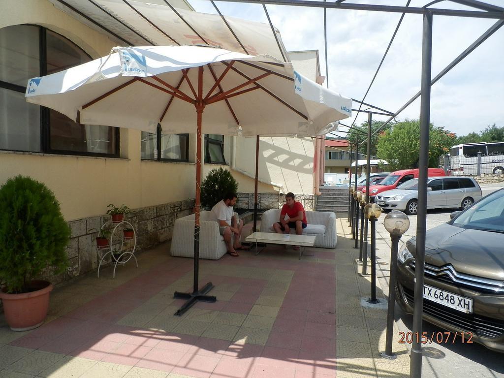 Olimpia Supersnab Hotel Balčik Exteriér fotografie
