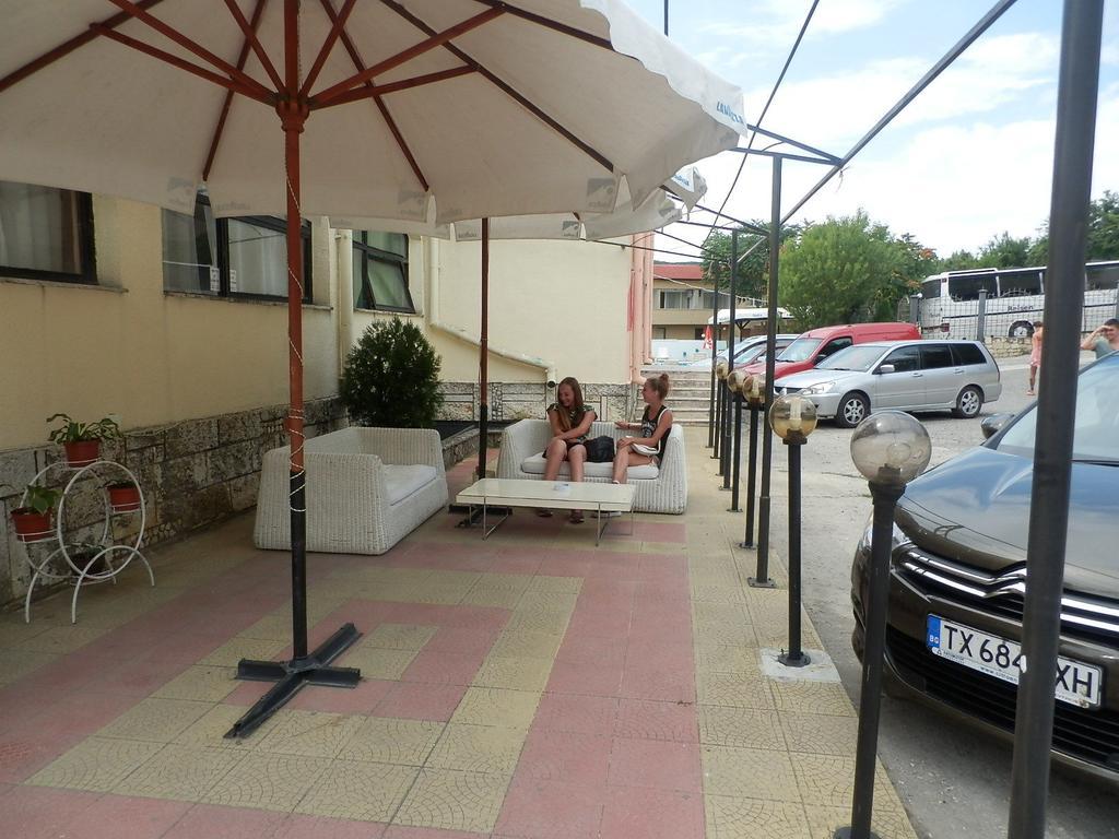Olimpia Supersnab Hotel Balčik Exteriér fotografie