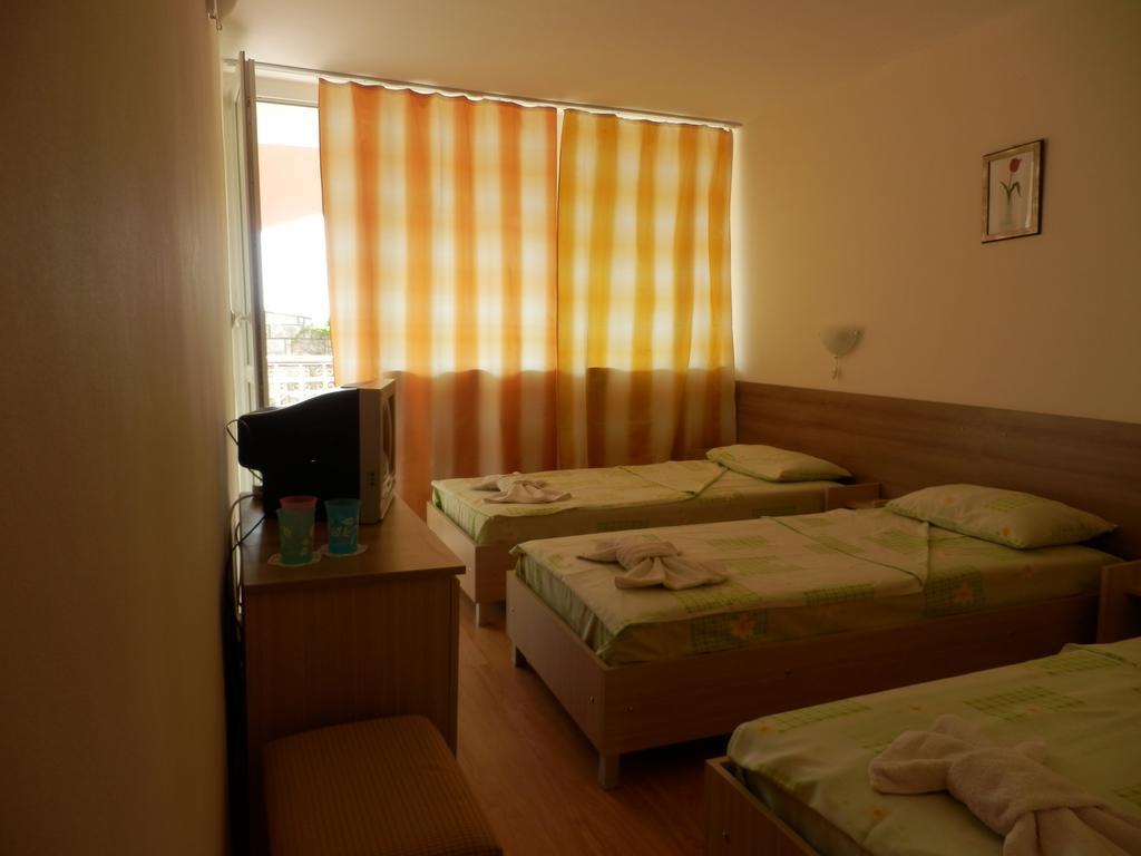 Olimpia Supersnab Hotel Balčik Exteriér fotografie